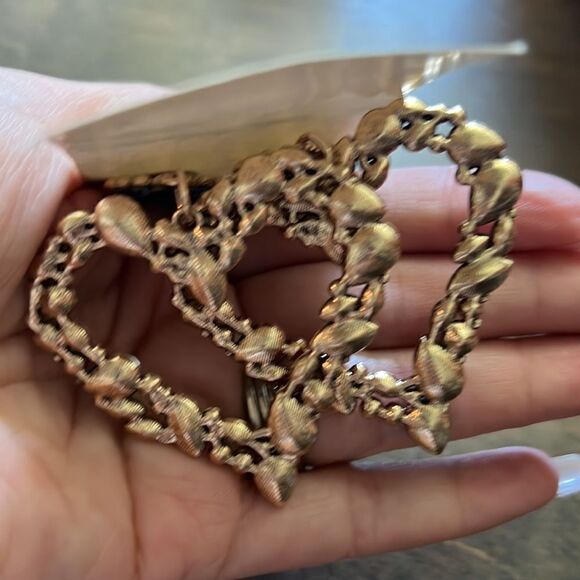 Gold Tone Multi-Color Heart Shape Glass Crystal Dangle Statement Earrings - Picture 7 of 7